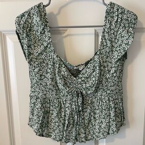 La Hearts Green Floral Top